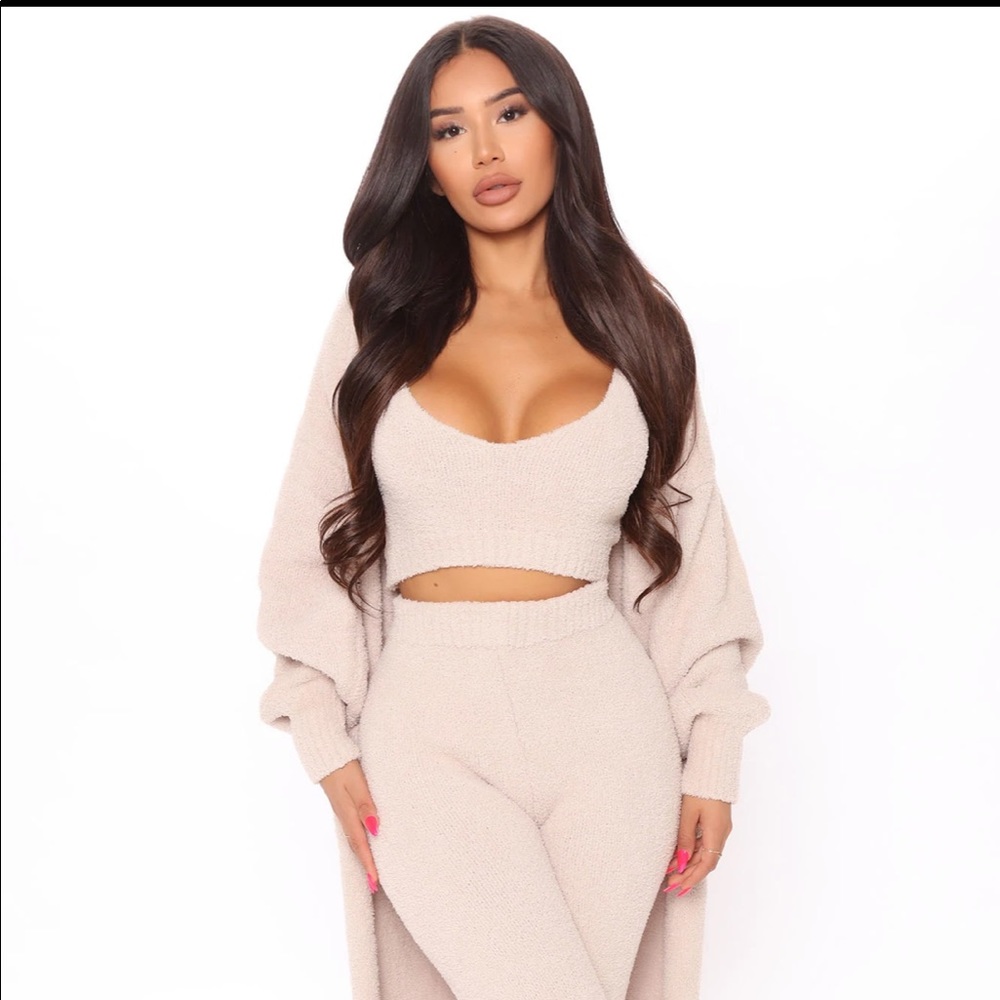 NWT Living In It 3 Piece Set Taupe XS
